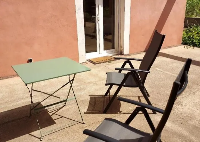 Apartment Climatise 2 Pour 6 Personnes Carlit, A 10 Mns A Pied De La Le Barcarès